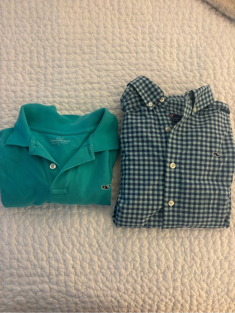Vineyard vines Bundle of boys polo and button down shirt